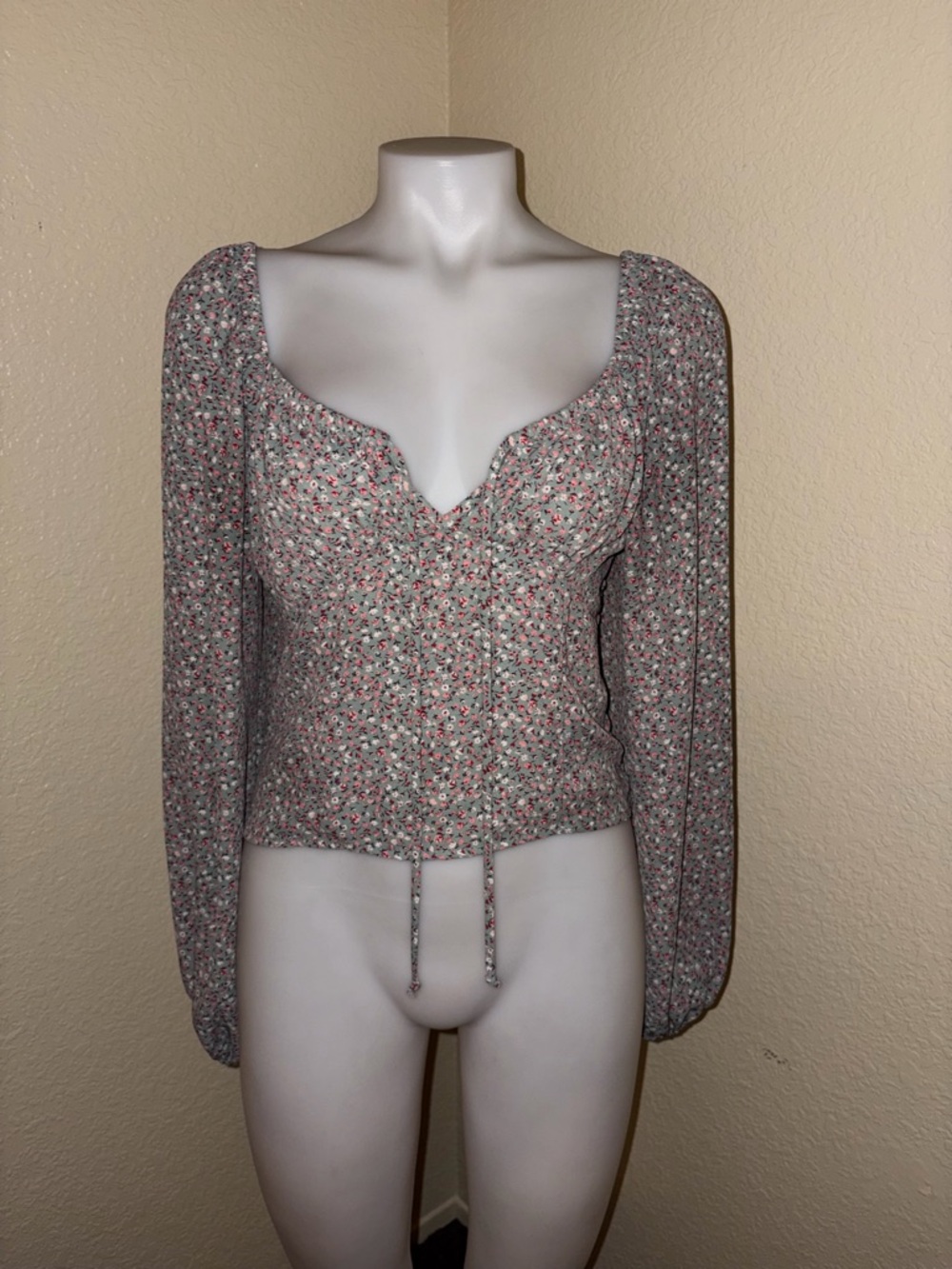 Sienna Sky Pink & Gray Floral Tie-Front Square-Neck Long Sleeve Top
